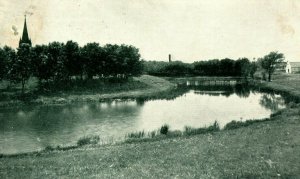 Circa 1900-08 Park Lake, Madison, South Dakota Early Vintage Postcard P16