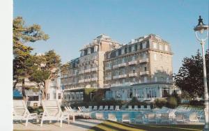 BF13312 hotel royal thalasso barriere la baule  france front/back image