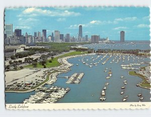 Postcard Lovely Lakefront, Lake Michigan - Chicago, Illinois