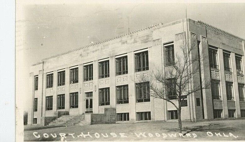 Postcard RPPC View of Court House in Woodward, OK.             Z9