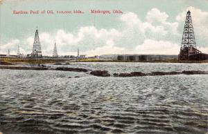 MUSKOGEE OKLAHOMA EARTHEN POOL OF OIL~100,000 BARELS~WHEELLOCK PUBL POSTCARD