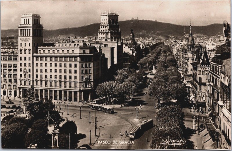 Spain Barcelona Paseo De Gracia Vintage RPPC C104