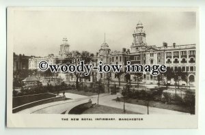 tp8896 - Lancs - The New Royal Infirmary & Garden, in Manchester - Postcard