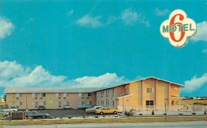 SPOKANE, Washington WA     MOTEL 6   Roadside   VINTAGE  Chrome  Postcard