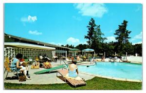 1960s Madden's Voyageur Resort on Wilson Bay, Gull Lake, Brainerd, MN Postcard