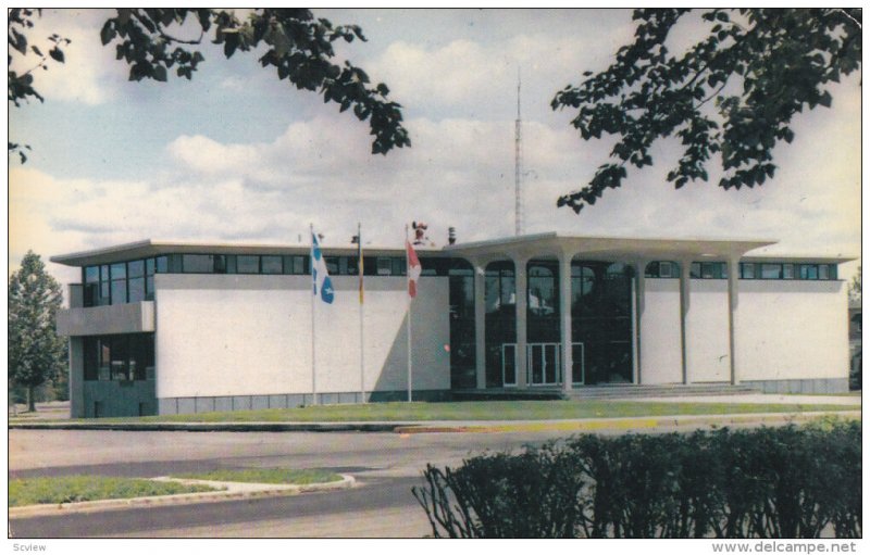 Hotel de VIlle, DOLBEAU, Province de Quebec, Canada, PU-1975