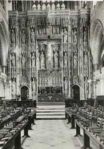 Hampshire Postcard - Winchester Cathedral - The Great Screen - Real Photo  AB310