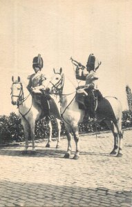 Belgian army military uniforms centenary celebration cavalry chasers trumpet