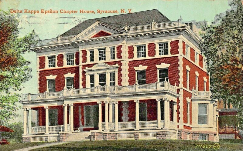 SYRACUSE UNIVERSITY NY~DELTA KAPPA EPSILON DKE~FRATERNITY HOUSE~1911 POSTCARD