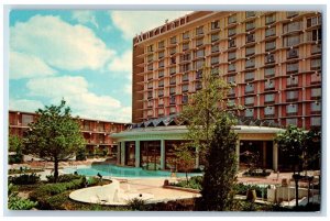 c1950's Marriott Motor Hotel Building Pool Chicago Illinois IL Vintage Postcard