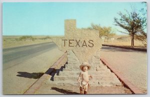 Texas Welcome Marker Entering Lonestar State Baby Big Hat Tourist Pass Postcard