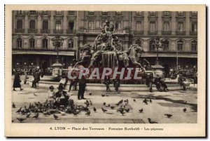 Postcard Old Lyon Terreaux Square and Bartholdi Fountain Pigeons