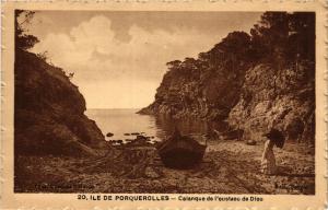 CPA PORQUEROLLES Calanque de l'oustaou de Diou (411116)