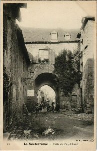 CPA La Souterraine Porte du Puy-Charot FRANCE (1050606)