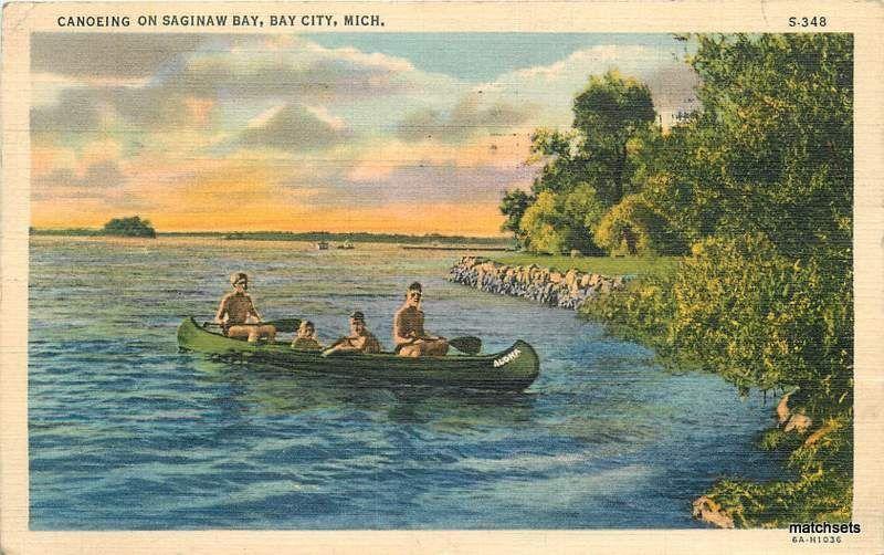 1941 Canoeing Saginaw Bay BAY CITY, MICHIGAN TEICH Linen postcard 3099