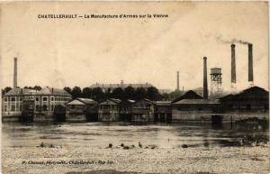 CPA CHATELLERAULT La Manufacture d'Armes sur la VIENNE (613232)