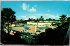 Apache Motor Inn, Miami Florida Swimming Pool c1976 Postcard I17