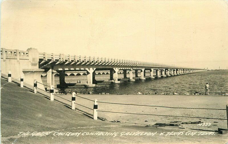 Texas City Texas Great Causeway Galveston 1940s RPPC Photo Postcard 21-7897