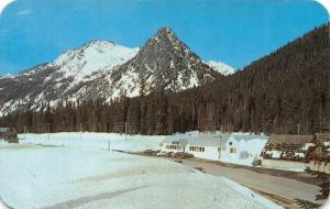 WA, Washington  SNOQUALMIE SUMMIT INN~Snowy  ROADSIDE  c1950's Chrome Postcard
