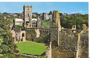 Wales Postcard - Bishop's Palace and The Cathedral - St David's - Pembs  ZZ3628