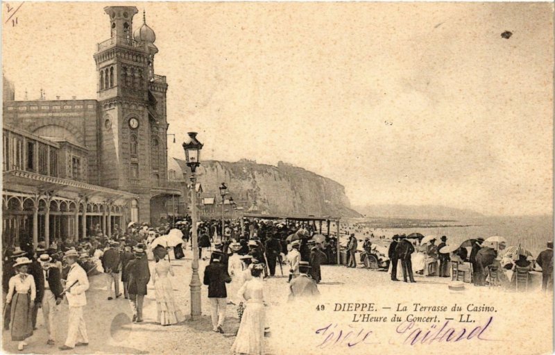 CPA DIEPPE La Terrasse du Casino-L'Heure du Concert (416125)