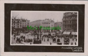 London Postcard - Traffic in Piccadilly Circus, Central London  RS28627