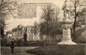 CPA Sens - Le Square Jean-Cousin et la Caisse d'Epargne FRANCE (961320)