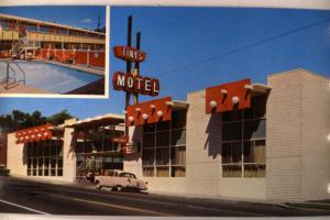 1950's Unused OLD CAR AT TINY'S MOTEL Reno Nevada NV Postcard y2428@