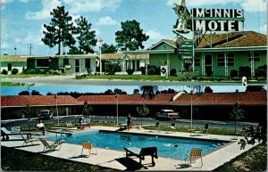 Vtg Fayetteville North Carolina NC McIniss Motel Swimming Pool 1950s Postcard