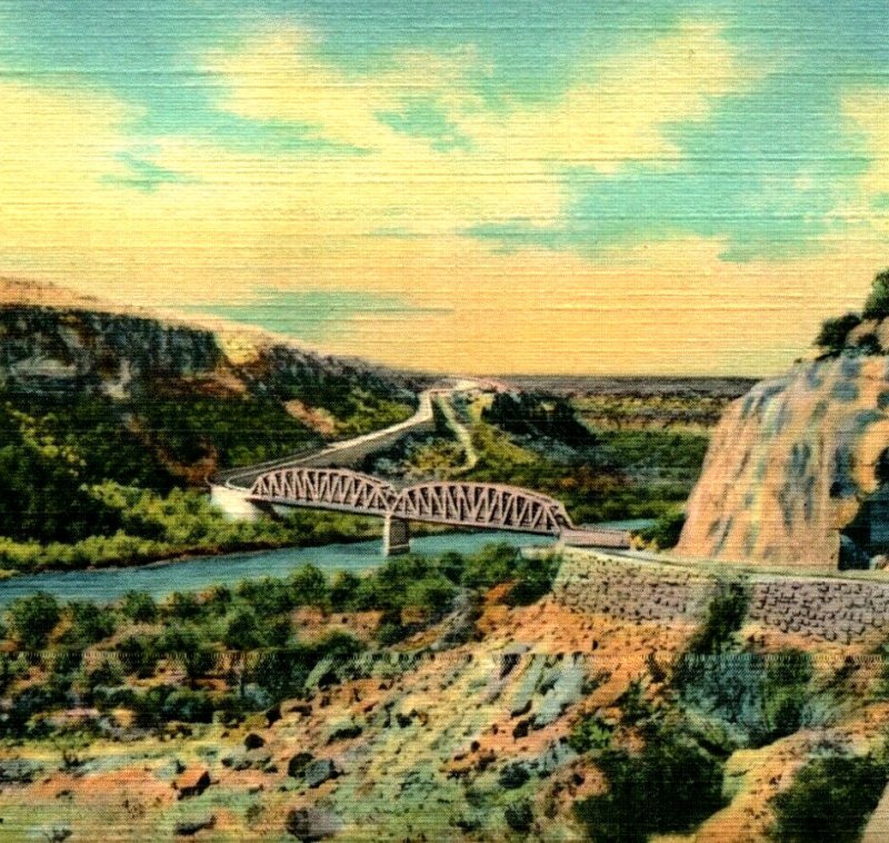 Postcard Texas Highway and Bridge Across the Pecos River SW Texas Linen Era 