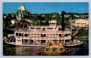 JH4/ Anaheim California Postcard Chrome Disneyland Mark Twain Steamboat 80