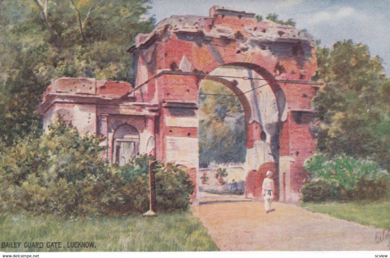 LUCKNOW , India , 00-10s ; Bailey Guard Gate ; TUCK 8948