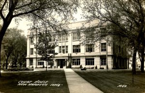 IA - New Hampton. Chickasaw County Courthouse    *RPPC