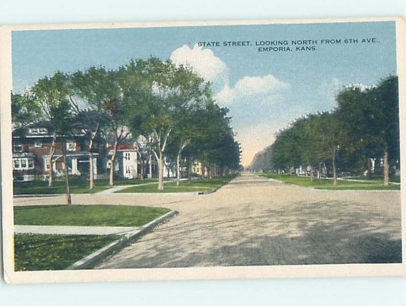 Unused W-Border STREET SCENE Emporia Kansas KS W1562