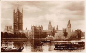 Bg32953 houses of parliament london ship bateaux real photo  uk