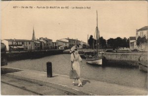 CPA Ile de RÉ-Port de St-MARTIN-de-RÉ-Le Bassin a flot (45408)