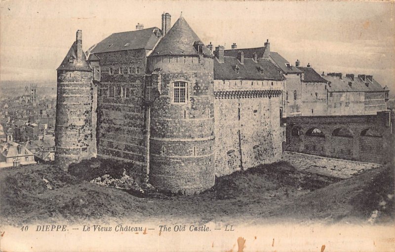 A819 France Dieppe Old Castle vintage postcard