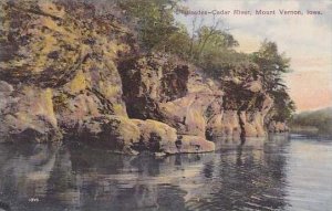 Iowa Mount Vernon Palisades Cedar River