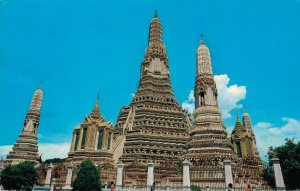 Thailand The Temple of Wat Arun Temple of Dawn Bangkok Vintage Postcard 07.36