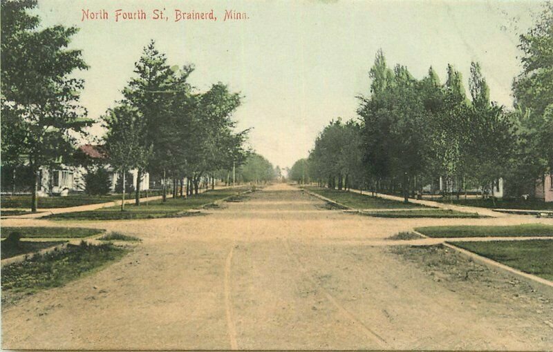 Brainerd Minnesota North Fourth Street Hohman #H-11456 C-1910 Postcard 20-12120