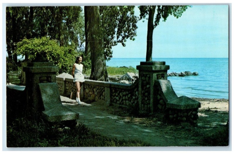 c1950's Parks and Beautiful Lake Erie Kingsville Ontario Canada Postcard