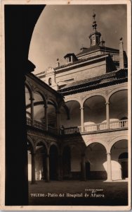 Spain Toledo Patio del Hospital de Afuera Vintage RPPC C171