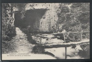 France Postcard - Dauphine -Sassenage -La Grotte Carree Et La Passerelle RS16450