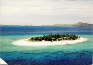 Navini Island Resort Fiji UNUSED Vintage Postcard D91