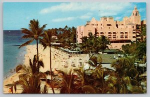 Postcard Honolulu Hawaii HI Royal Hawaiian Hotel Beach Palm 1950s Chrome View