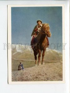 3084146 CHINA cattleman Tibetan autonomous region Tyanjou Old