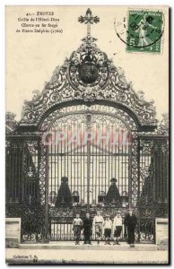 Troyes Postcard Old Grid of God's Work & # 39hotel wrought iron Pierre Delphi...