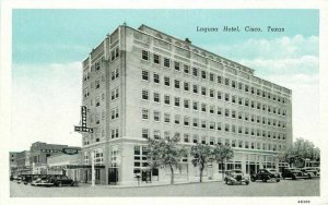 Autos Laguna Hotel Cisco Texas roadside 1940s Postcard Teich 7490