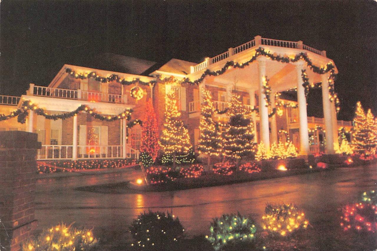 24X6 Postcards TN Hendersonville CONWAY TWITTY CITY Mansion & Sleigh