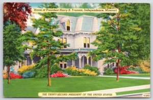 Independence Missouri~Colorful Trees @ President Harry S Truman Residence~1940s